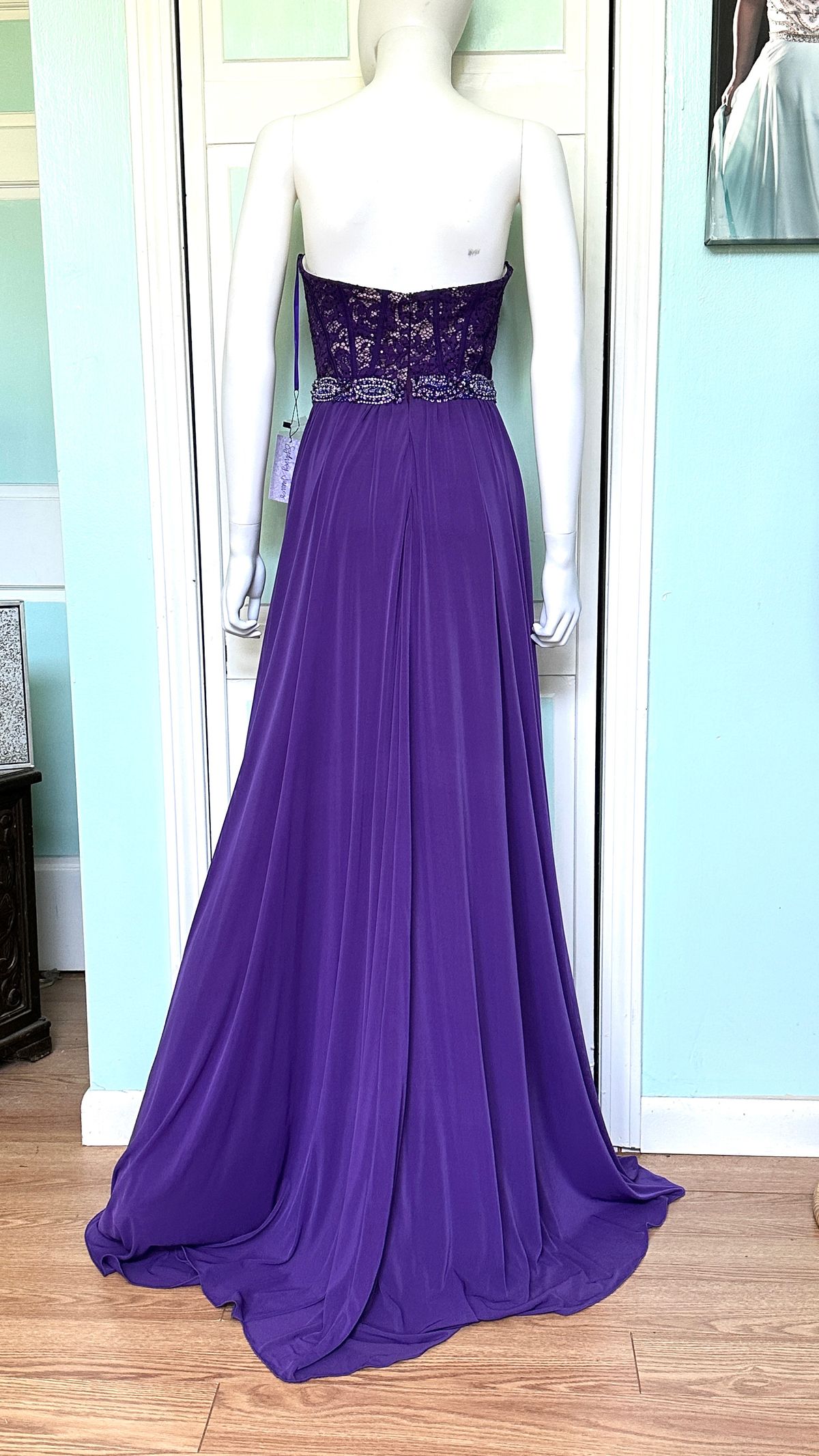 Style 17-224 Madison James Size 10 Prom Strapless Purple A-line Dress on Queenly