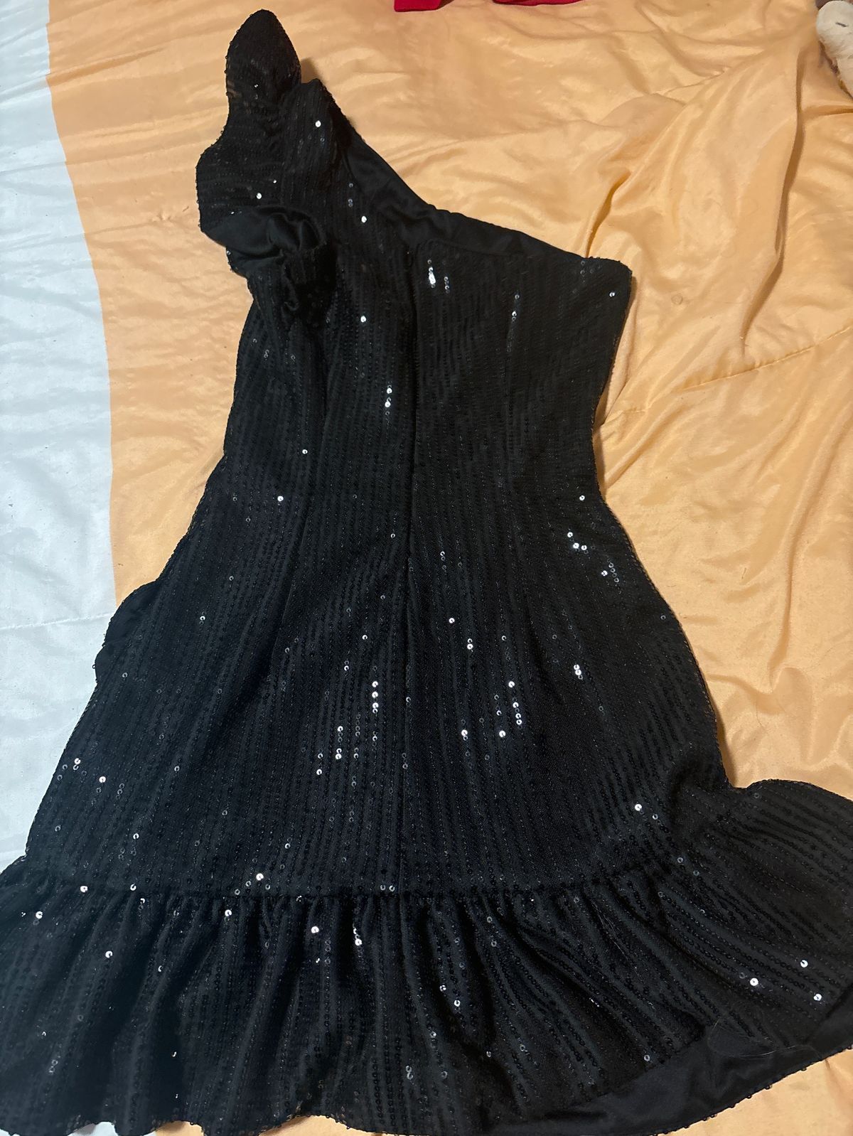 Size S Homecoming One Shoulder Black Cocktail Dress on Queenly