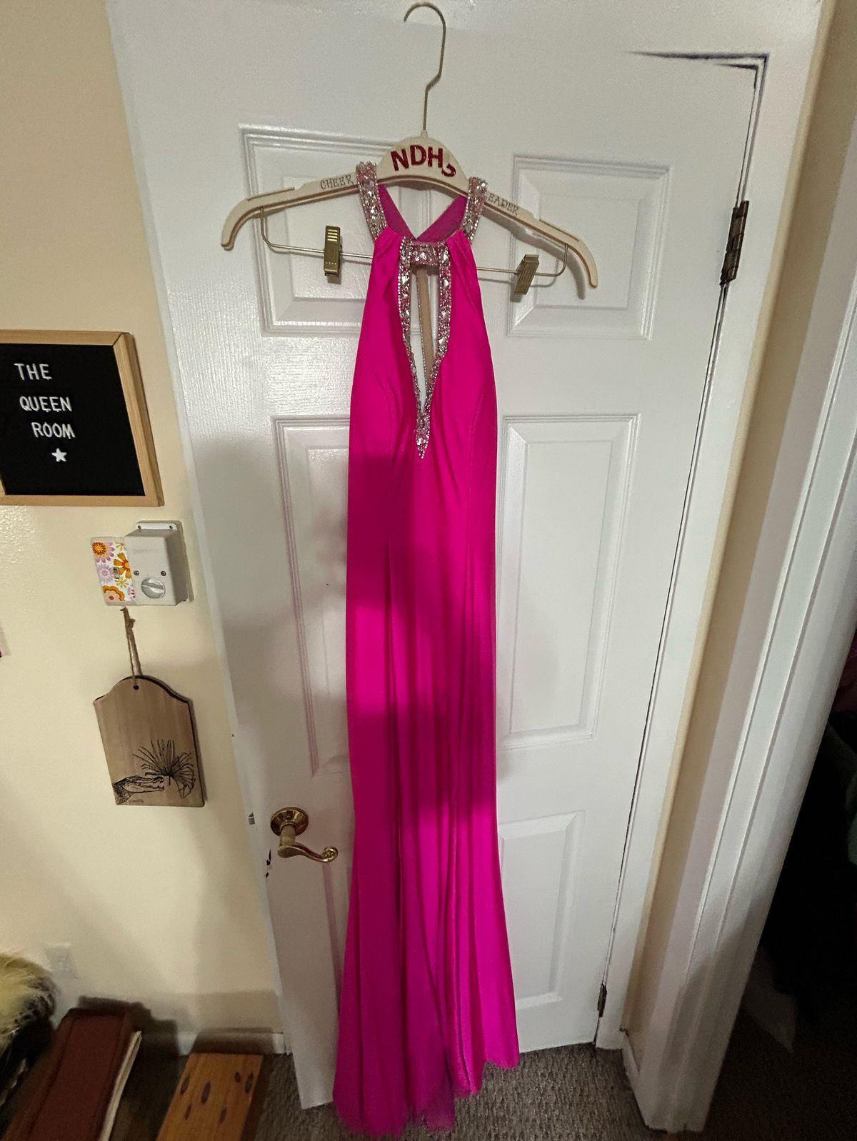 Queenly | Buy and sell prom, pageant, and formal dresses