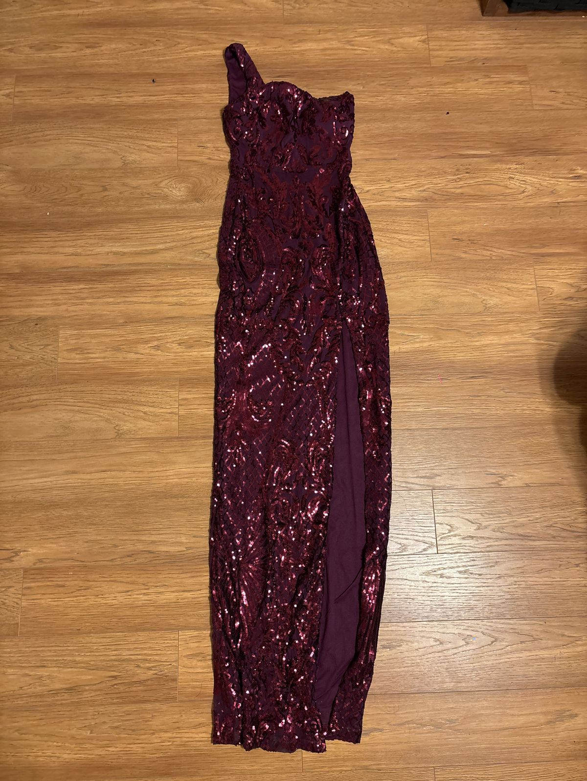 Queenly | Buy and sell prom, pageant, and formal dresses