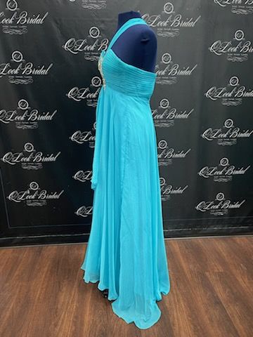 Size 2 Blue Cocktail Dress on Queenly