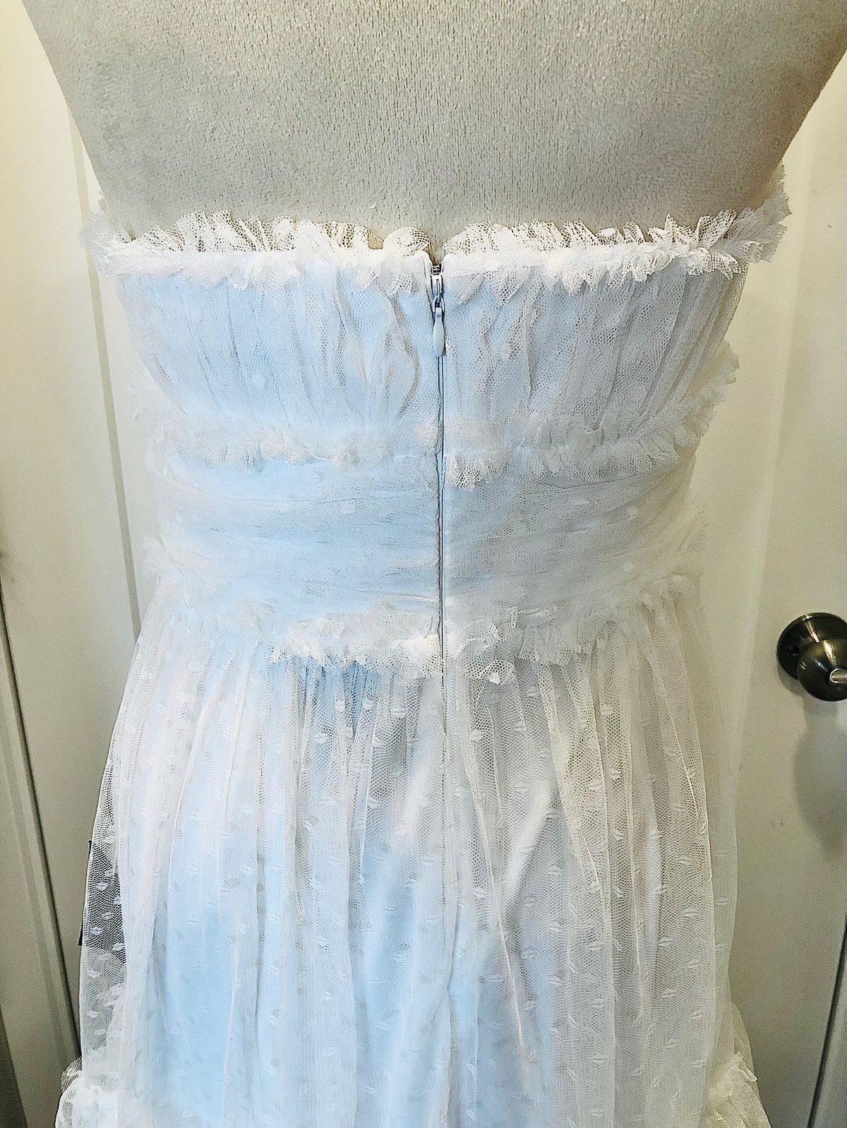 Lulus Size M Strapless White Floor Length Maxi on Queenly