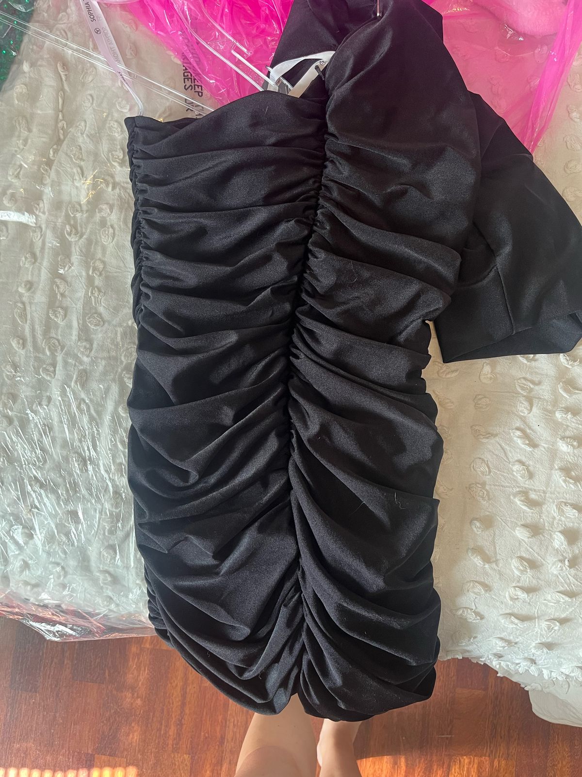 Size 8 Prom One Shoulder Black Cocktail Dress on Queenly