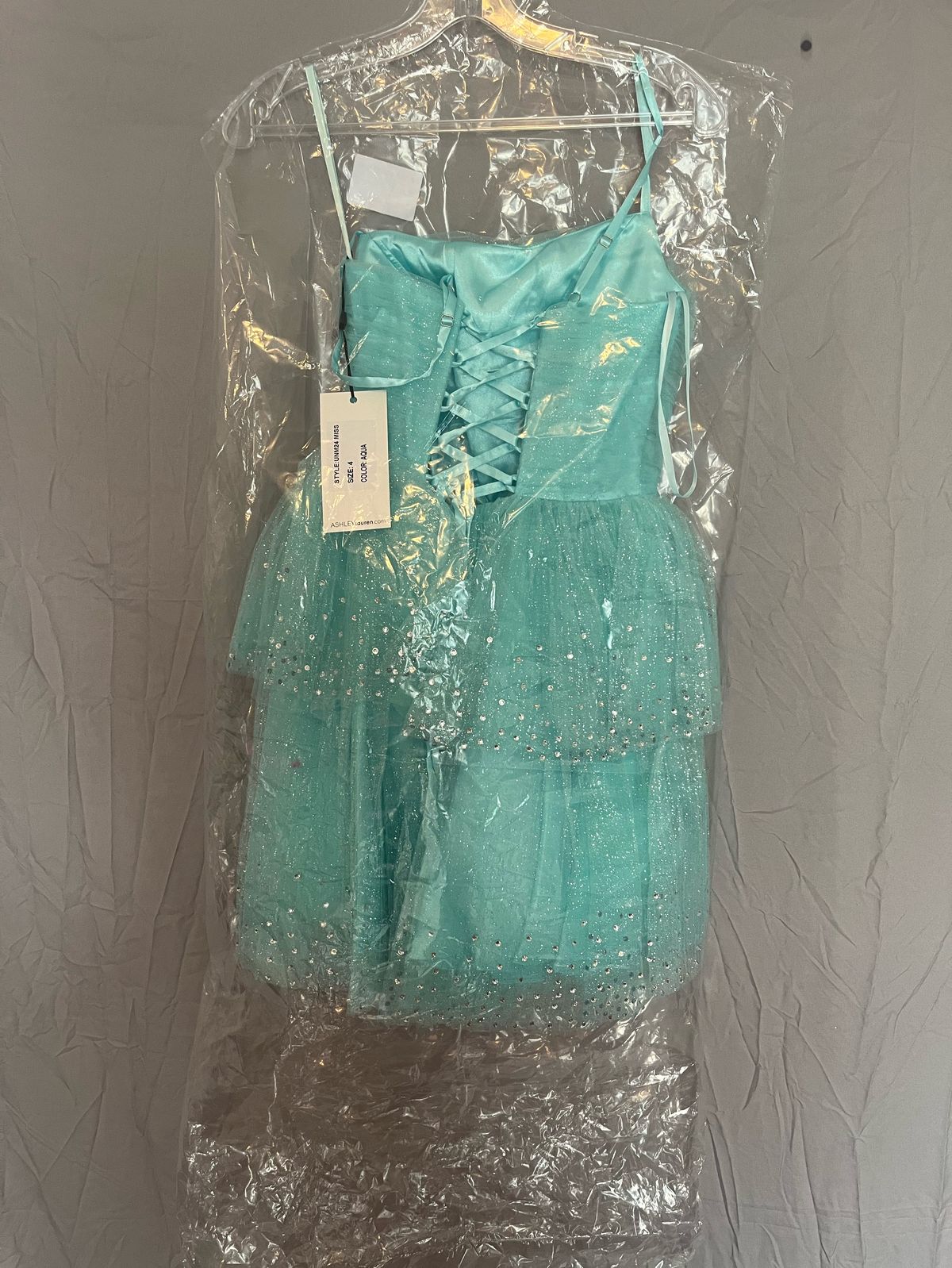 Ashley Lauren Size 4 Prom Blue Cocktail Dress on Queenly