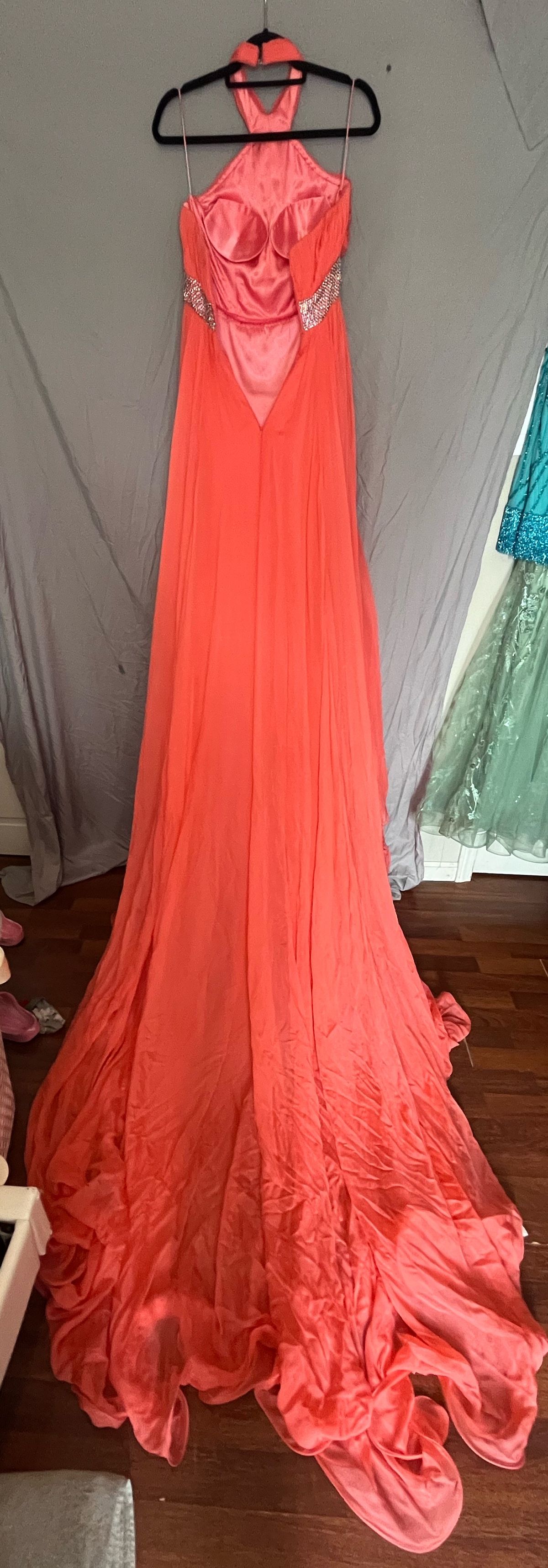 Size 4 Prom High Neck Pink A-line Dress on Queenly