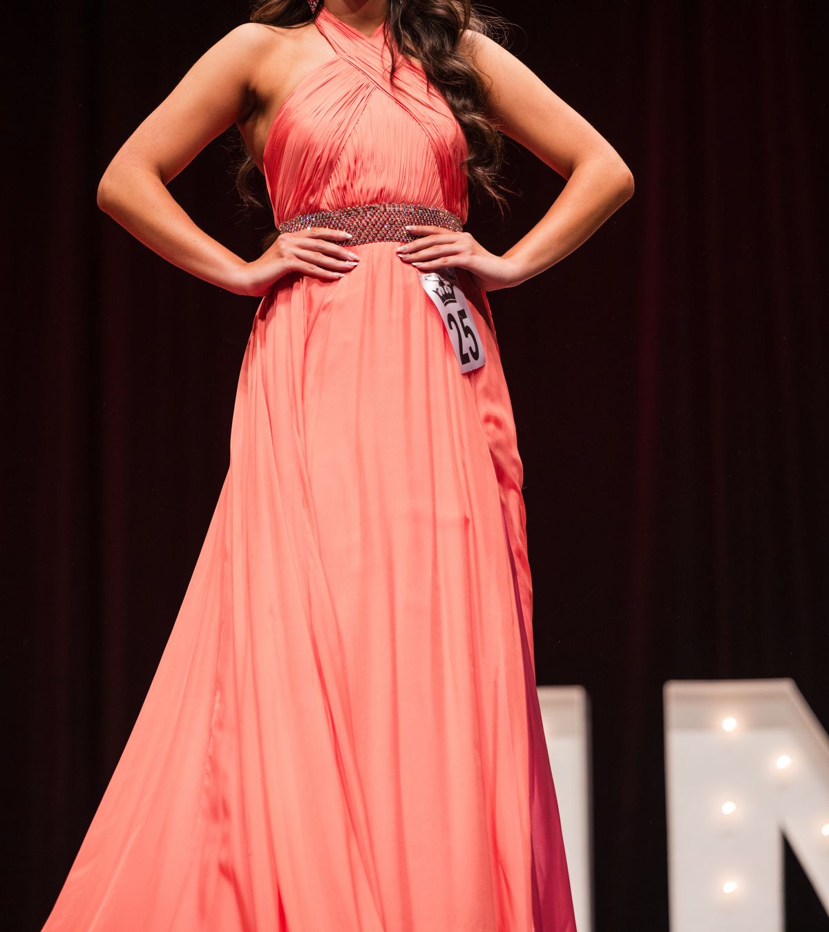 Size 4 Prom High Neck Pink A-line Dress on Queenly