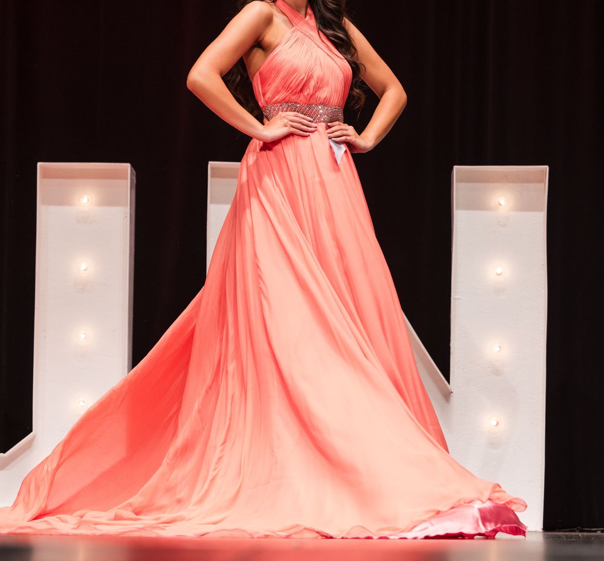 Queenly | Buy and sell prom, pageant, and formal dresses