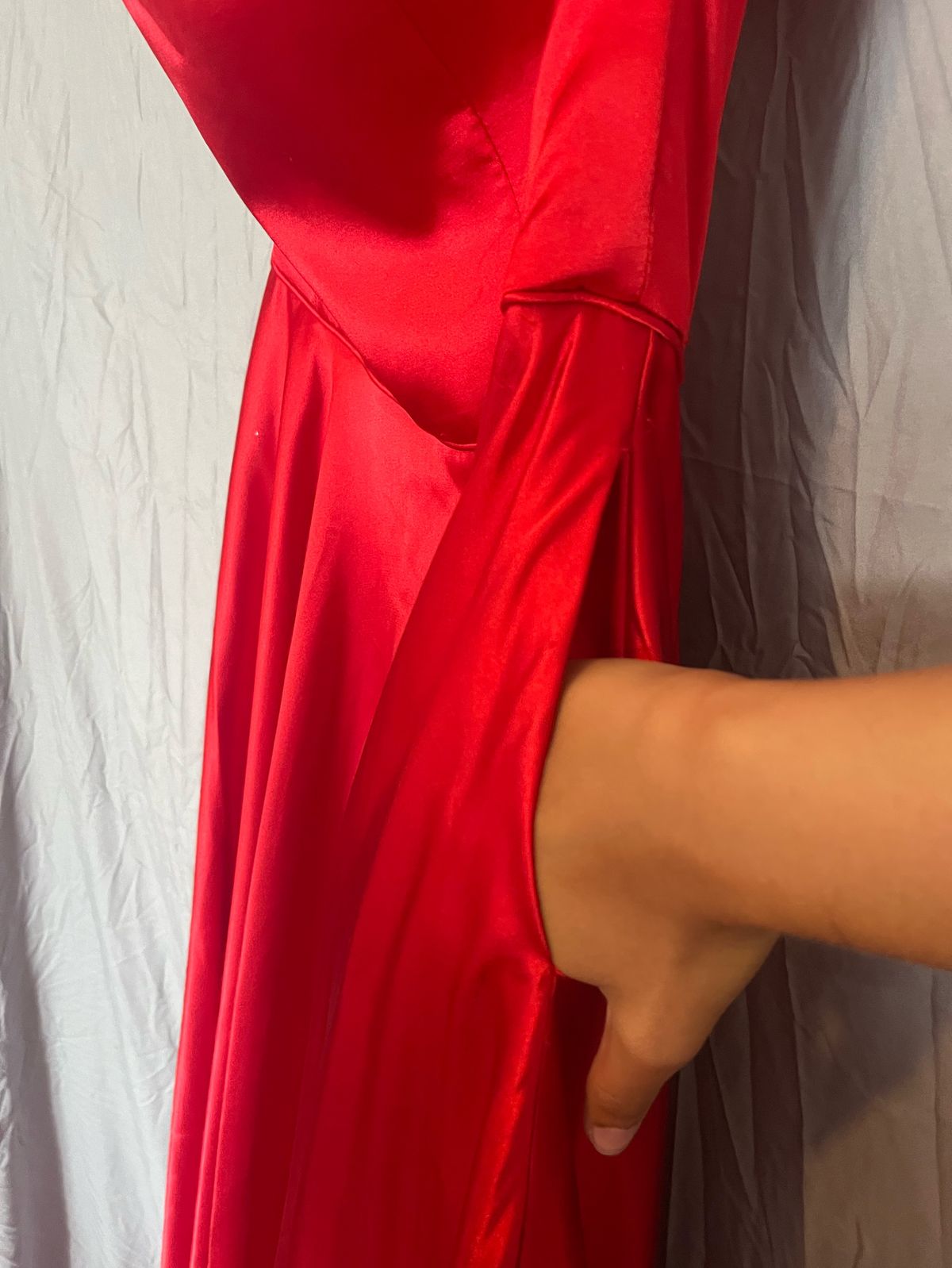 Sherri Hill Size 6 Prom Off The Shoulder Red Floor Length Maxi on Queenly