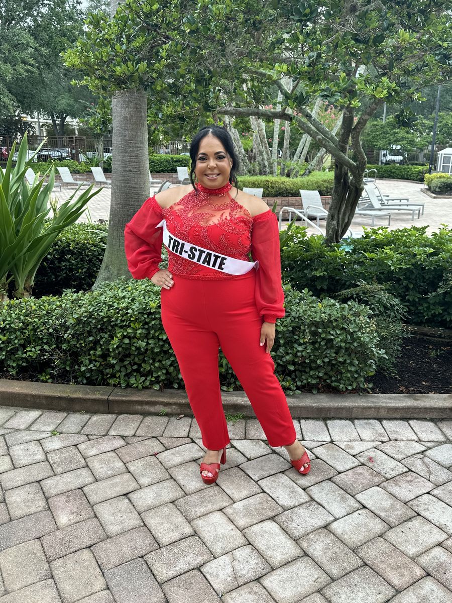 Plus Size 18 Off The Shoulder Red Formal Jumpsuit on Queenly