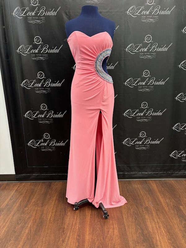 Queenly | Buy and sell prom, pageant, and formal dresses