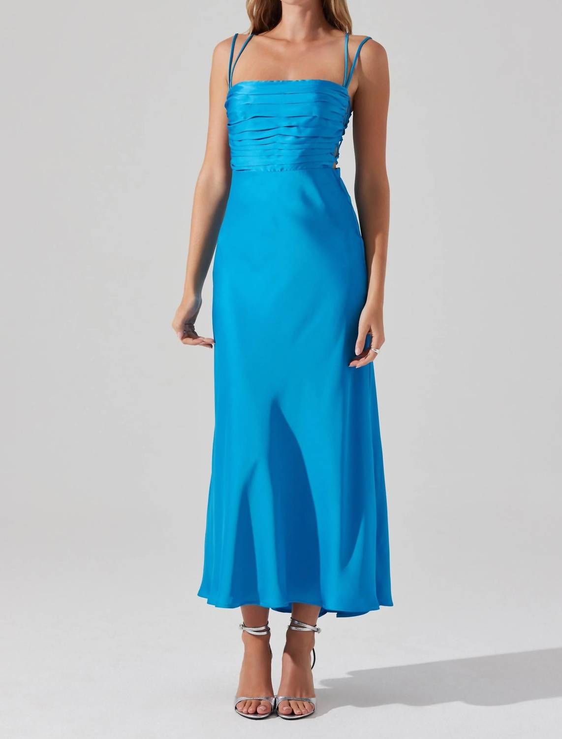 Style 1-1662608559-74 ASTR Size S Turquoise Blue Floor Length Maxi on Queenly