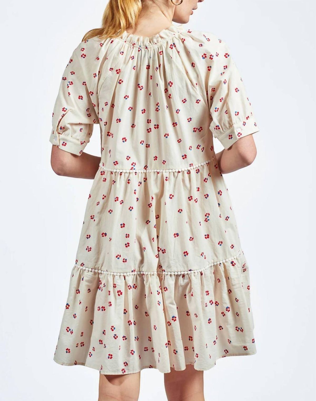 Style 1-1269279720-892 THE SHIRT Size M Floral Red Cocktail Dress on Queenly