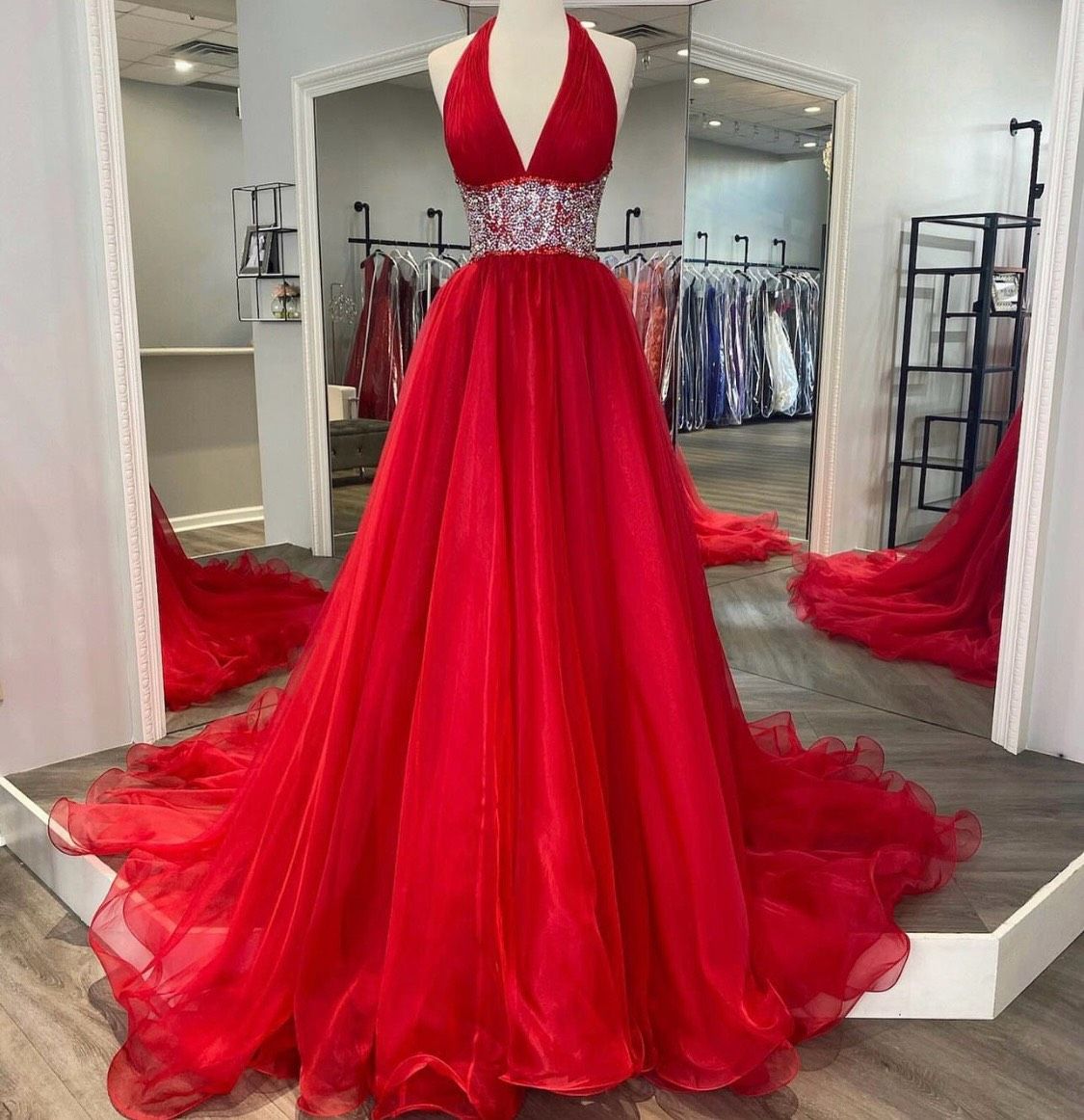 Queenly | Buy and sell prom, pageant, and formal dresses