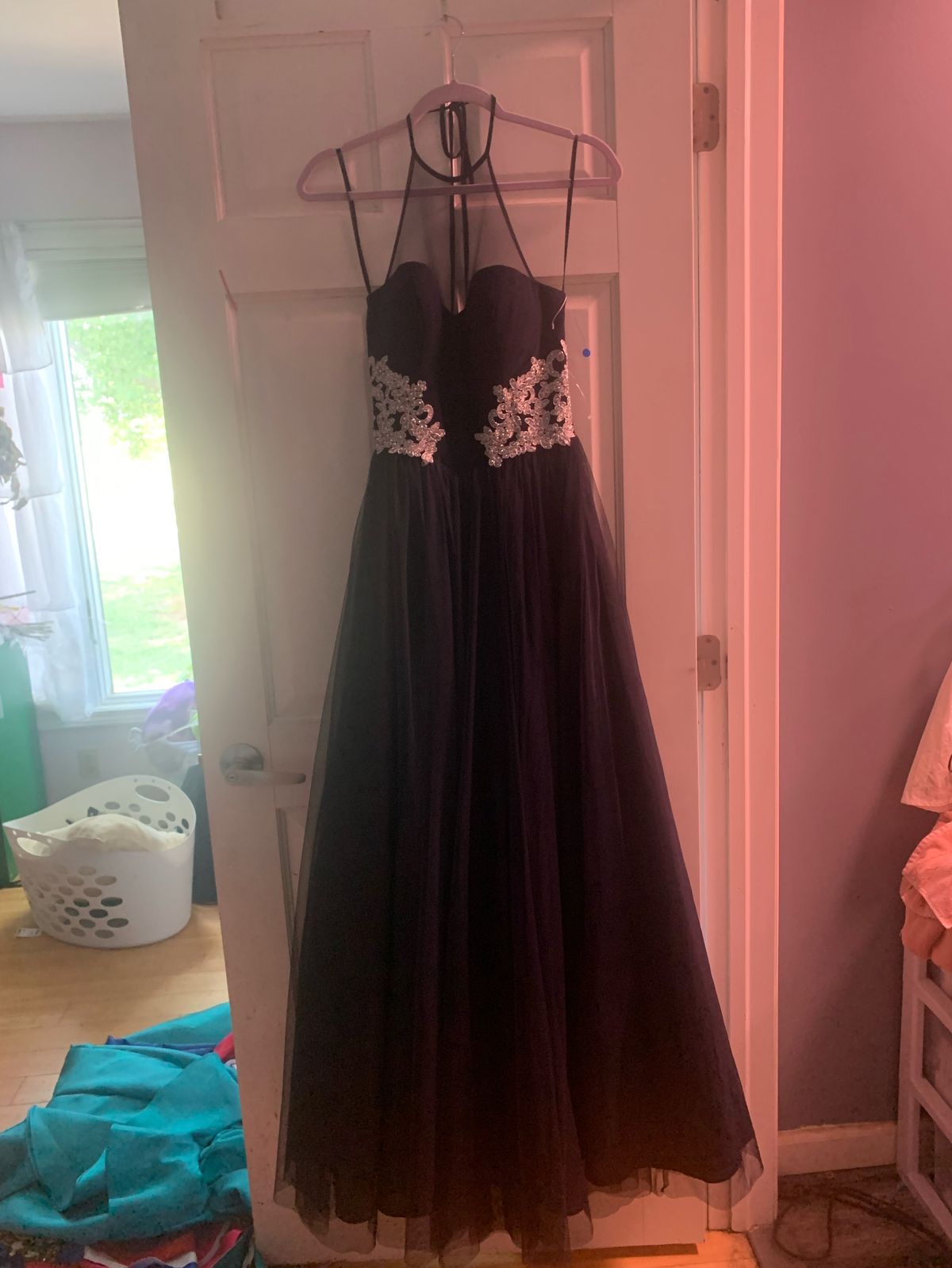 Queenly | Buy and sell prom, pageant, and formal dresses