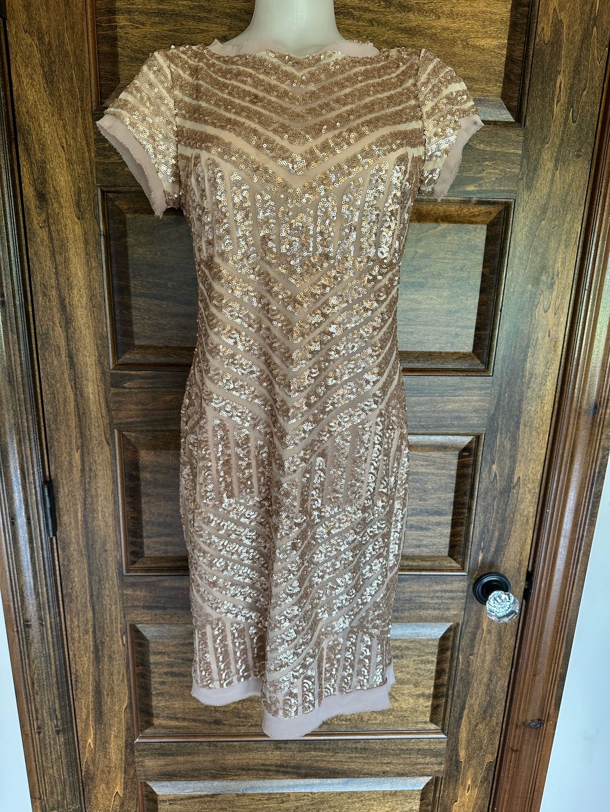 Vince Camuto Size 6 Homecoming Cap Sleeve Gold Cocktail Dress on Queenly