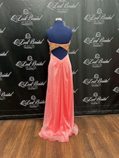 Size 4 Pink Cocktail Dress on Queenly