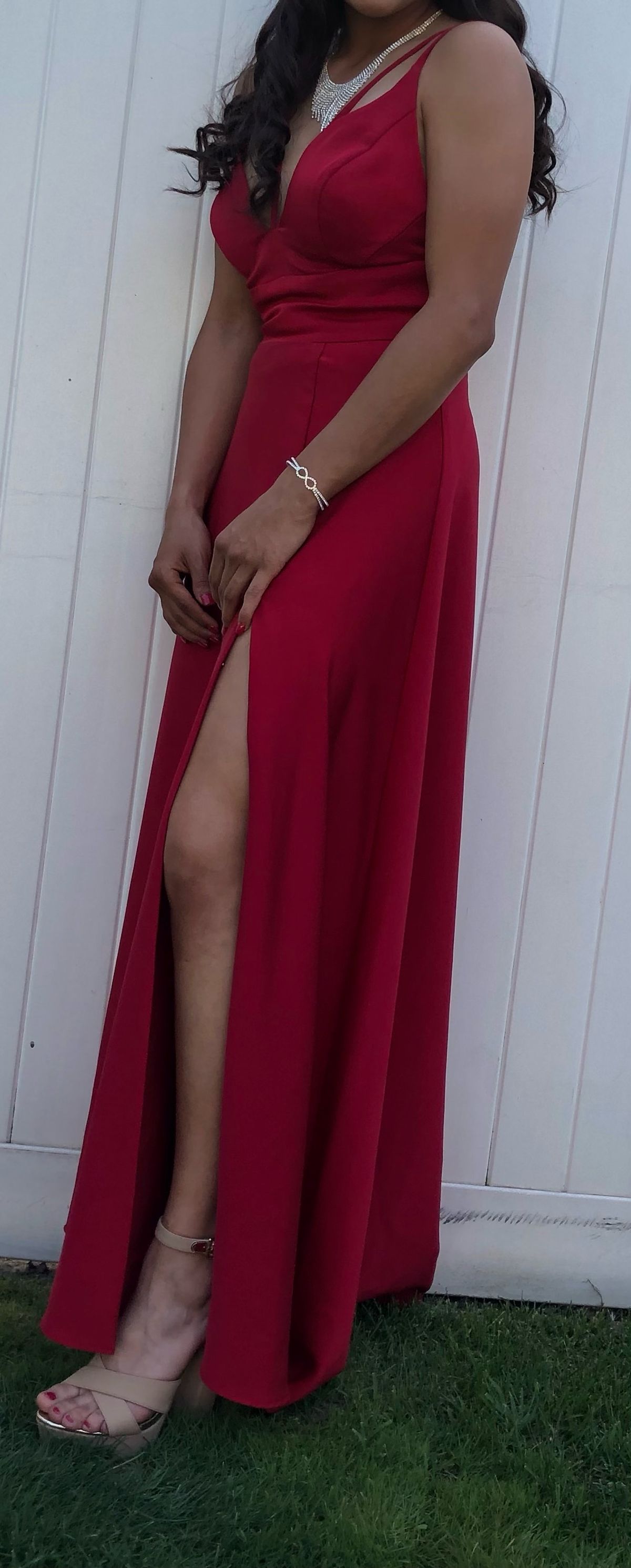 Size 6 Prom Plunge Red Side Slit Dress on Queenly