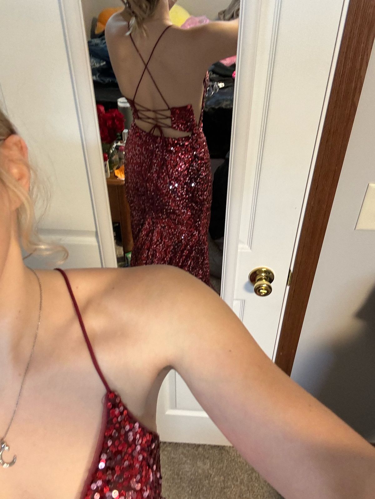 2Cute Size 2 Prom Plunge Red Mermaid Dress on Queenly