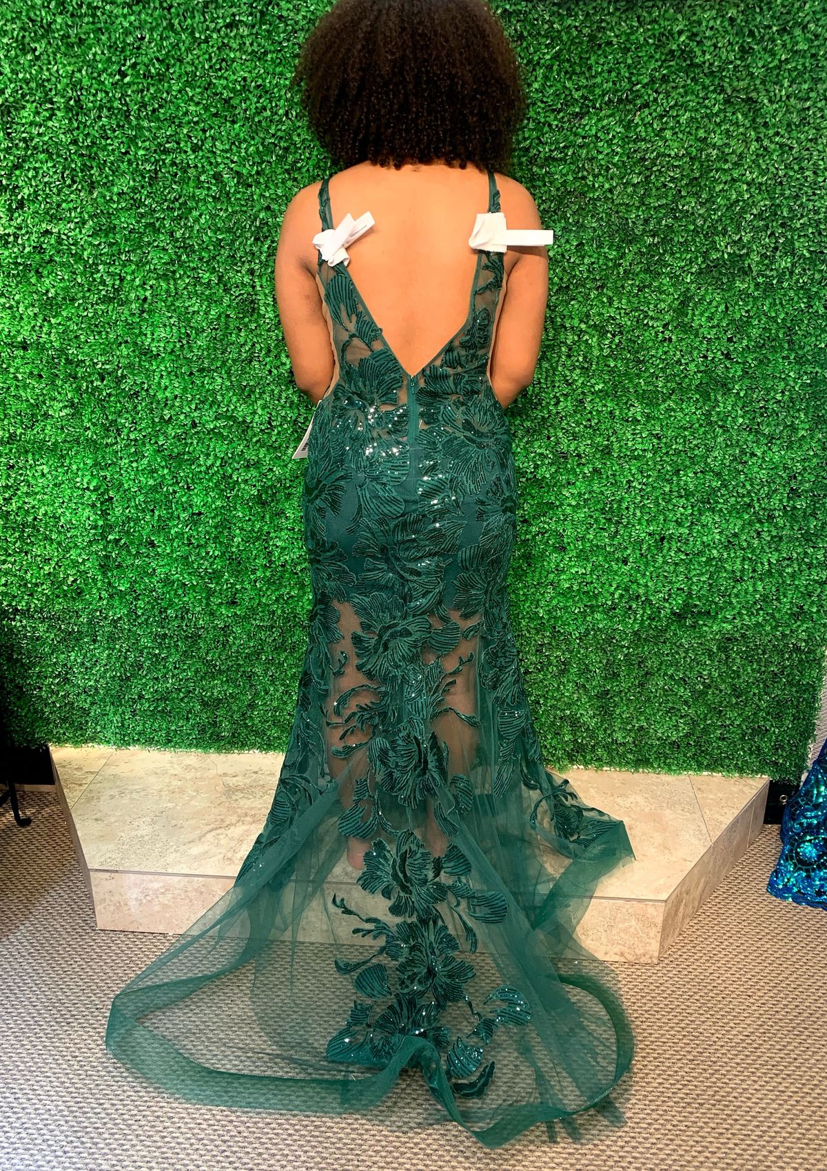 Style 60283 Jovani Size 12 Prom Plunge Emerald Green Mermaid Dress on Queenly