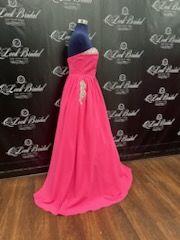 Size 4 Pink Ball Gown on Queenly