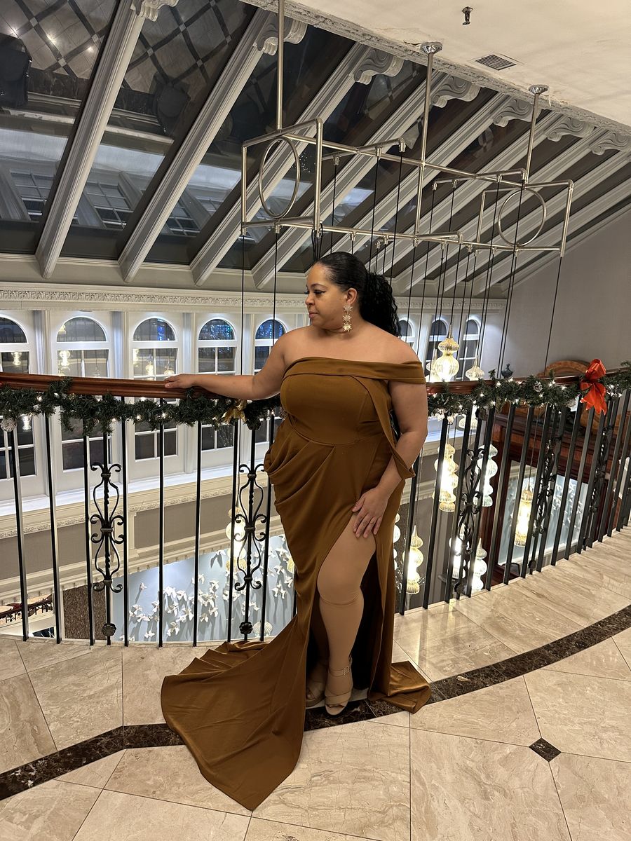 Plus Size 18 Prom Off The Shoulder Brown Side Slit Dress on Queenly