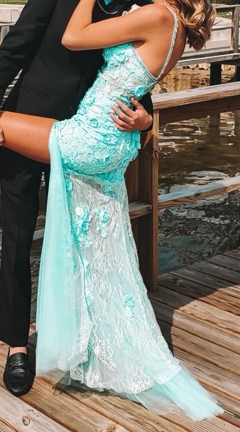 Size 8 Prom Plunge Multicolor Mermaid Dress on Queenly