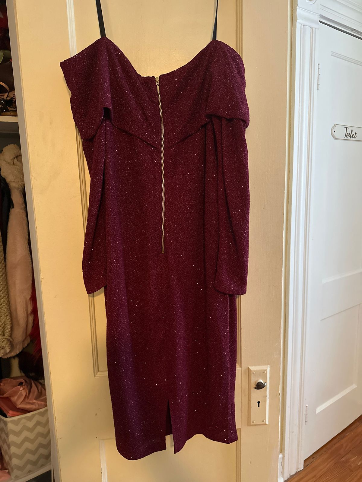 Premier Nights Size 14 Prom Long Sleeve Red Cocktail Dress on Queenly