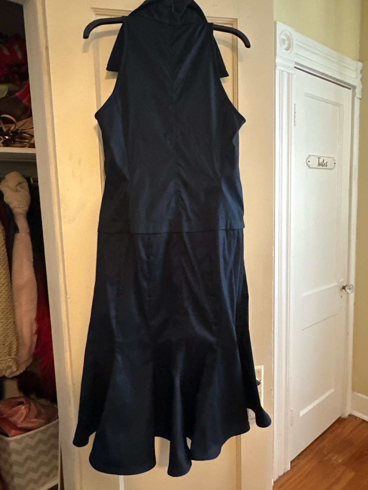 Size 14 Plunge Blue Cocktail Dress on Queenly