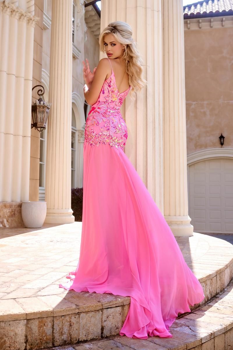 Style PS24342 Portia and Scarlett Size 10 Prom Pink Side Slit Dress on Queenly