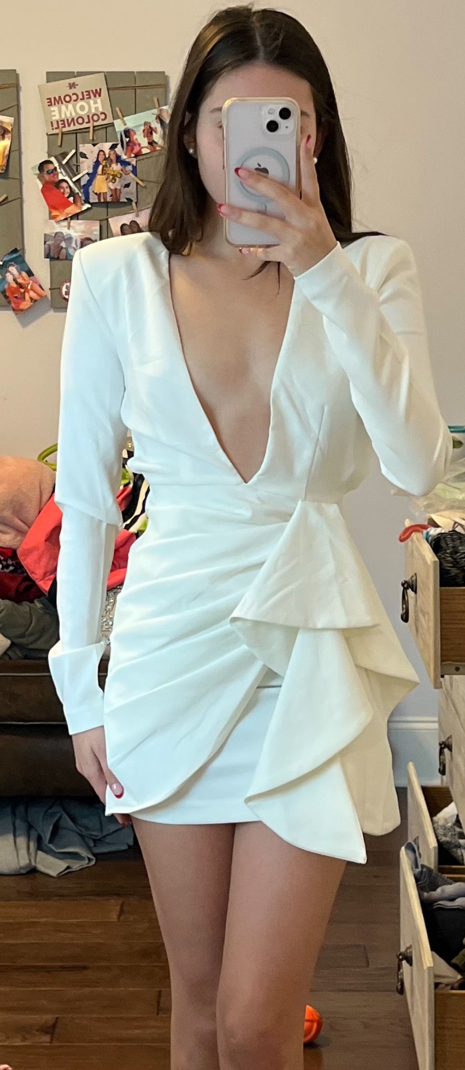 Michael Costello Size 0 Prom Long Sleeve White Cocktail Dress on Queenly