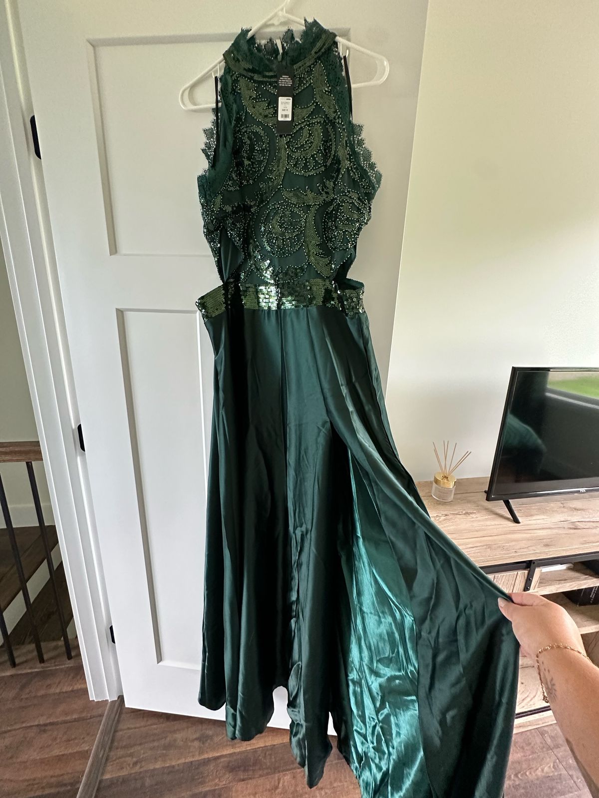 Fashion Nova Size 1X Prom High Neck Green A-line Dress on Queenly