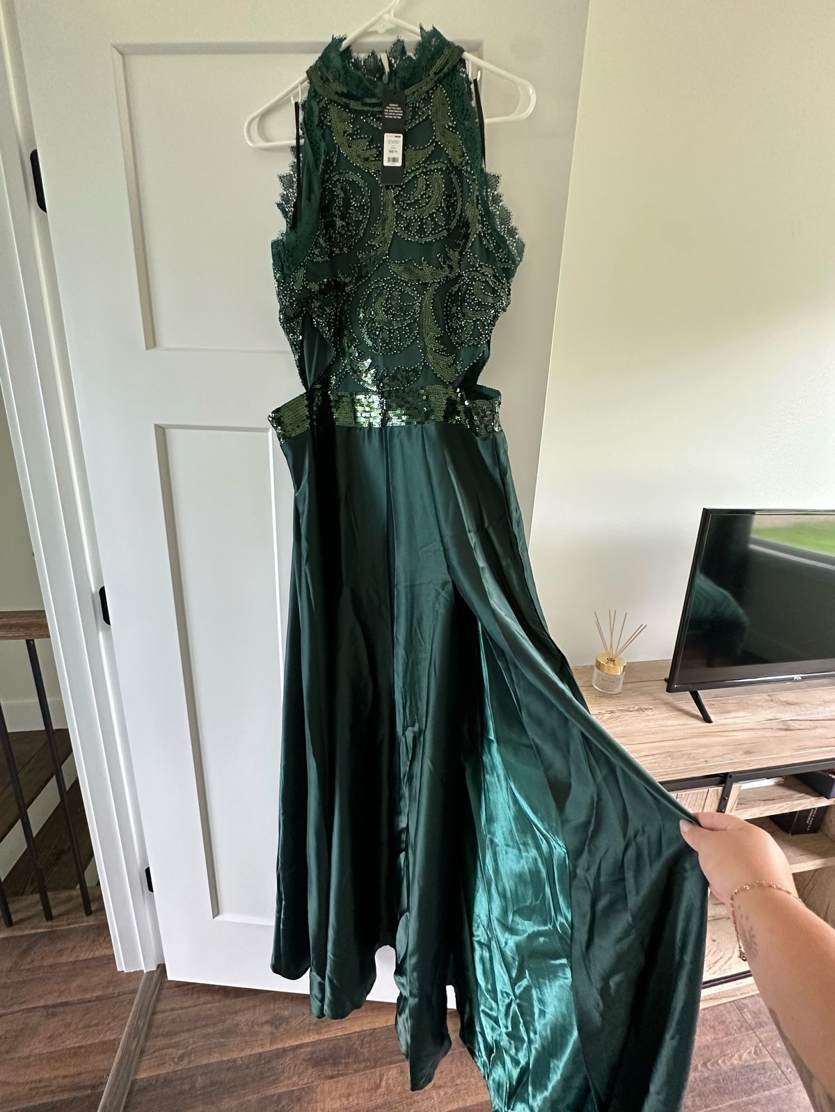 Fashion Nova Size 1X Prom High Neck Green A-line Dress on Queenly