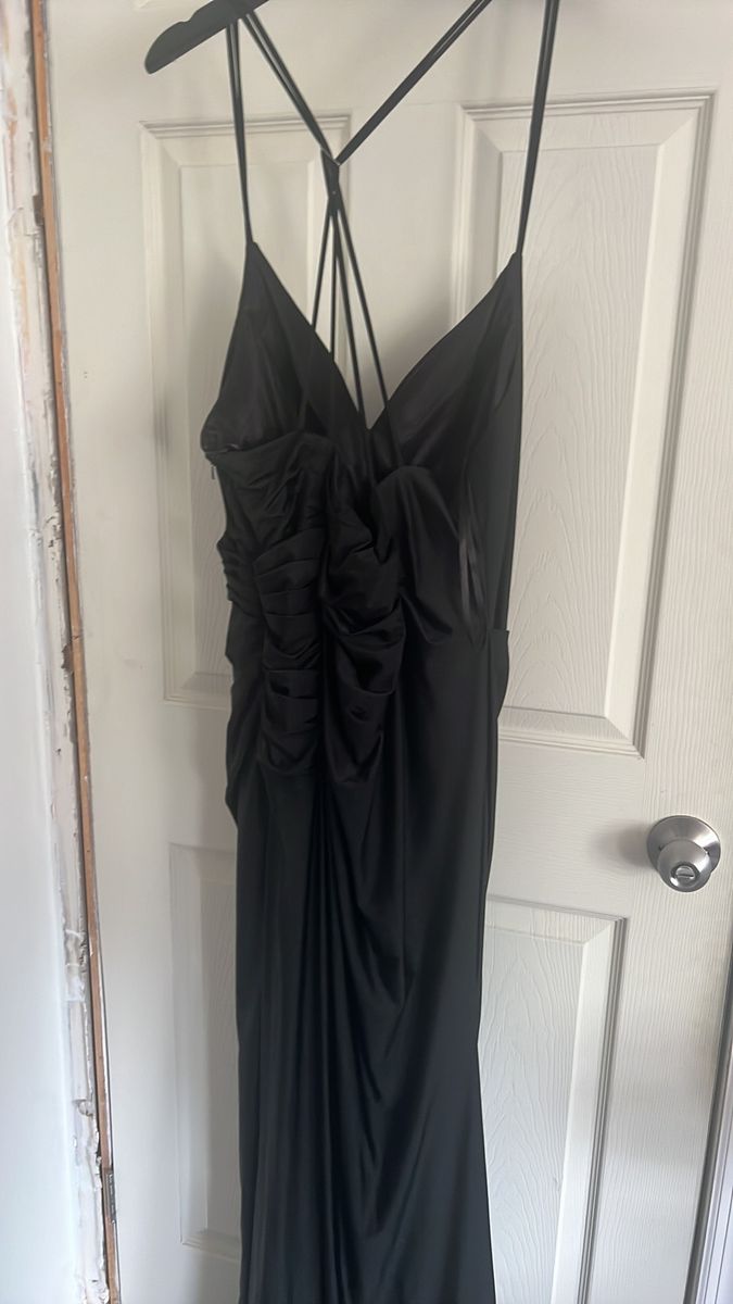 Camille La Vie Size XL Prom Plunge Black Mermaid Dress on Queenly