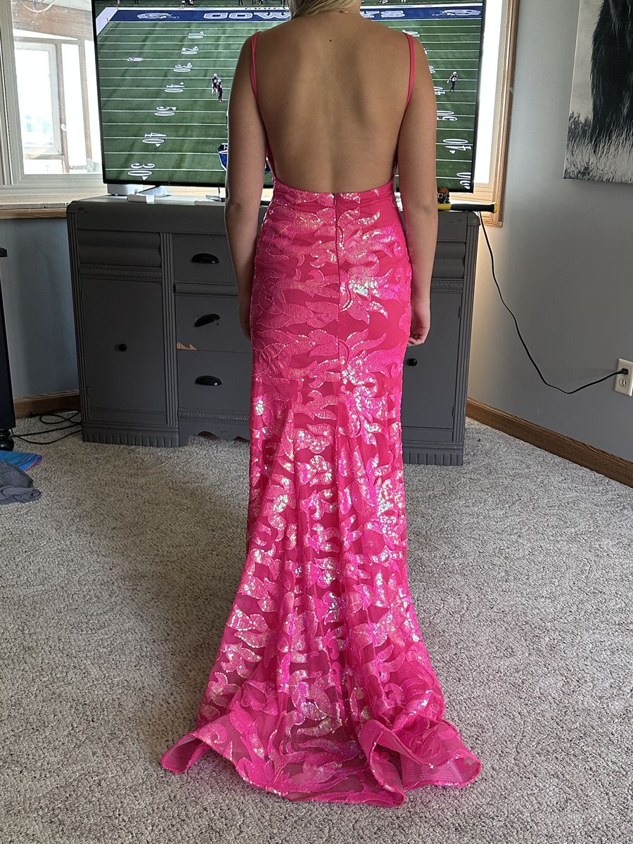 Size 4 Prom Plunge Pink Mermaid Dress on Queenly