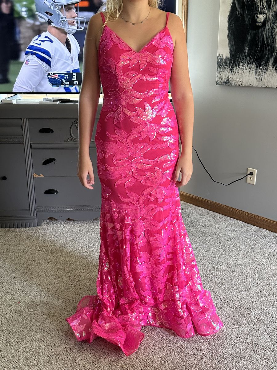 Queenly | Buy and sell prom, pageant, and formal dresses