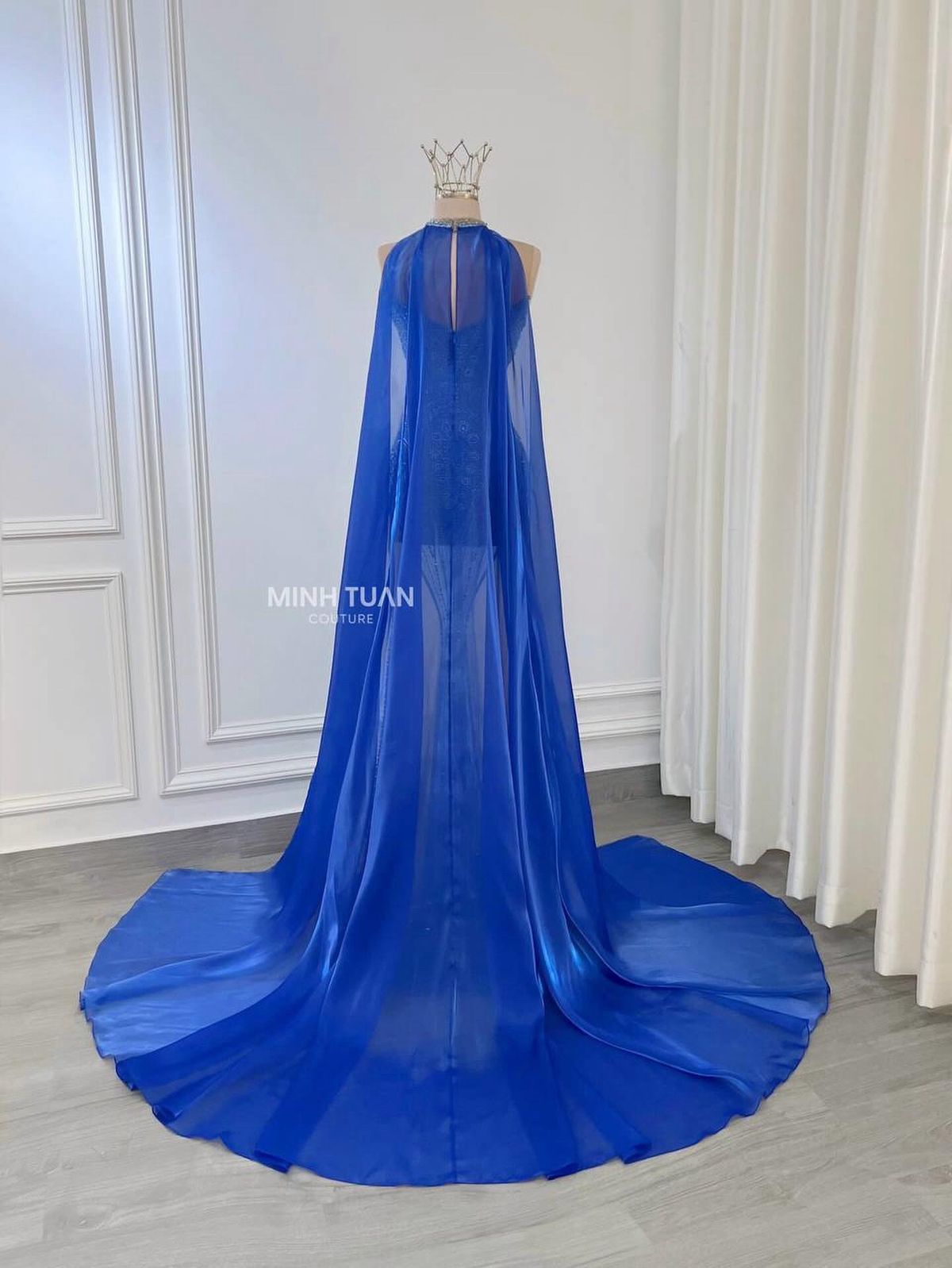 Mihn Tuan Size 0 Prom Blue Floor Length Maxi on Queenly