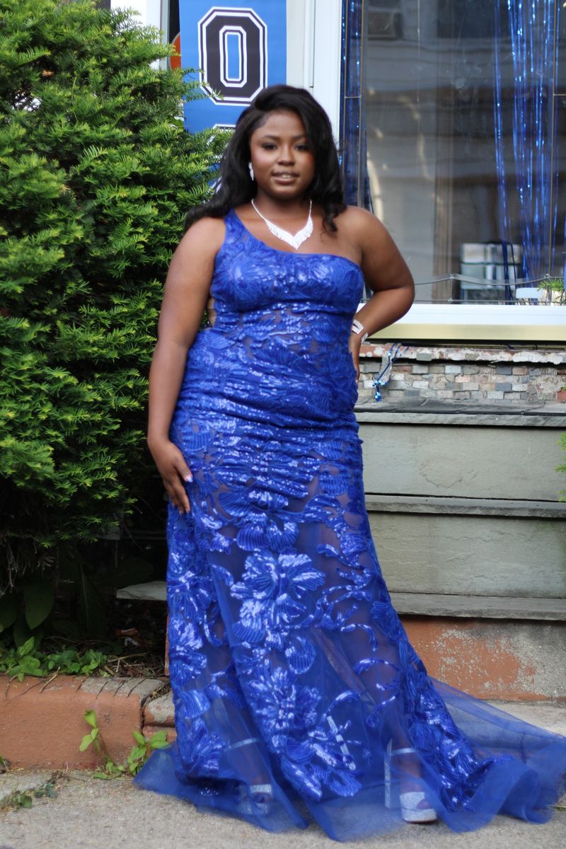 Size 12 Prom One Shoulder Royal Blue Ball Gown on Queenly