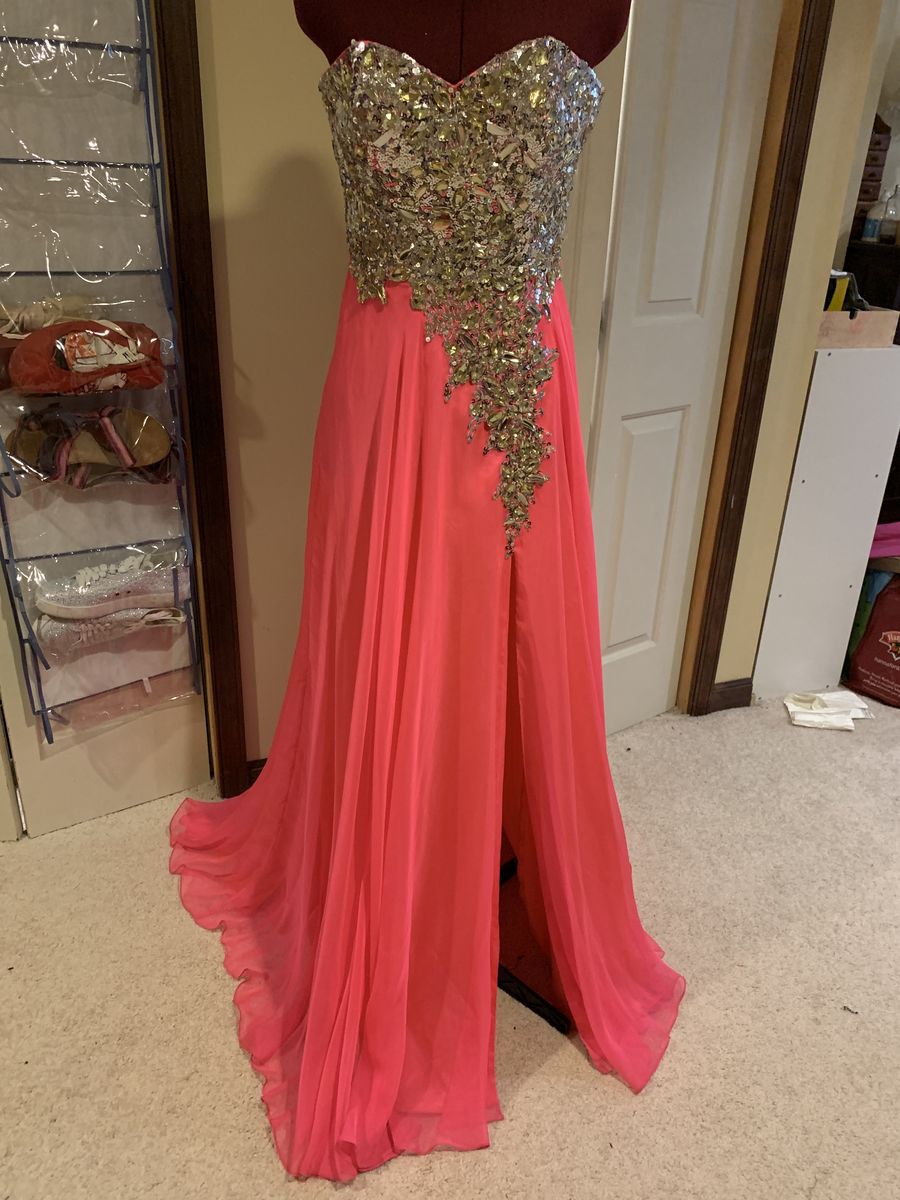 Queenly | Buy and sell prom, pageant, and formal dresses