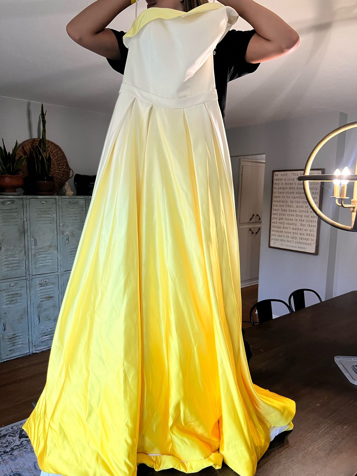 Ashley Lauren Size 0 Pageant One Shoulder Yellow Ball Gown on Queenly