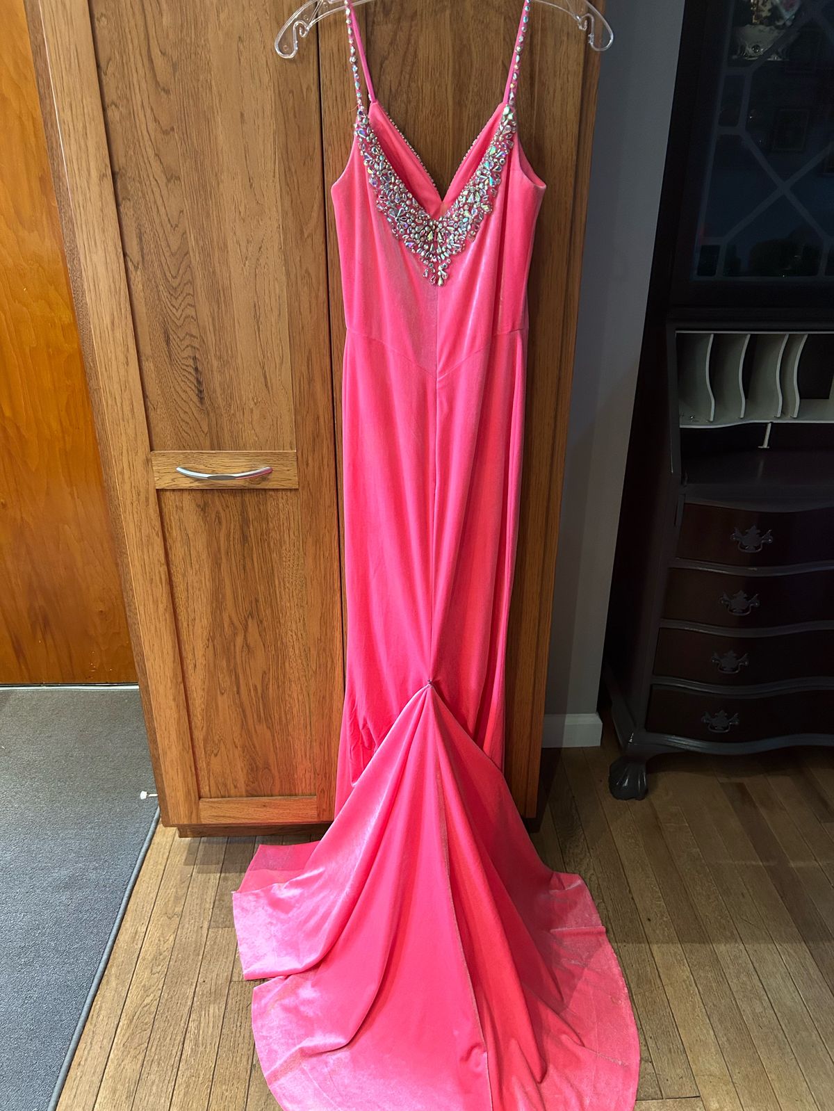 Style 2740 Johnathan Kayne Size 4 Plunge Sequined Pink Mermaid Dress on Queenly