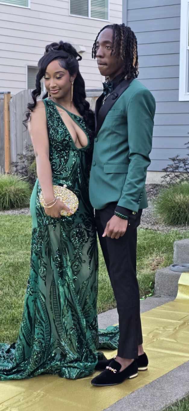 Aglist Size 4 Prom One Shoulder Green Mermaid Dress on Queenly