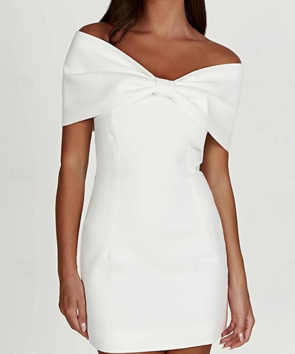 Size S Prom Off The Shoulder White Cocktail Dress on Queenly