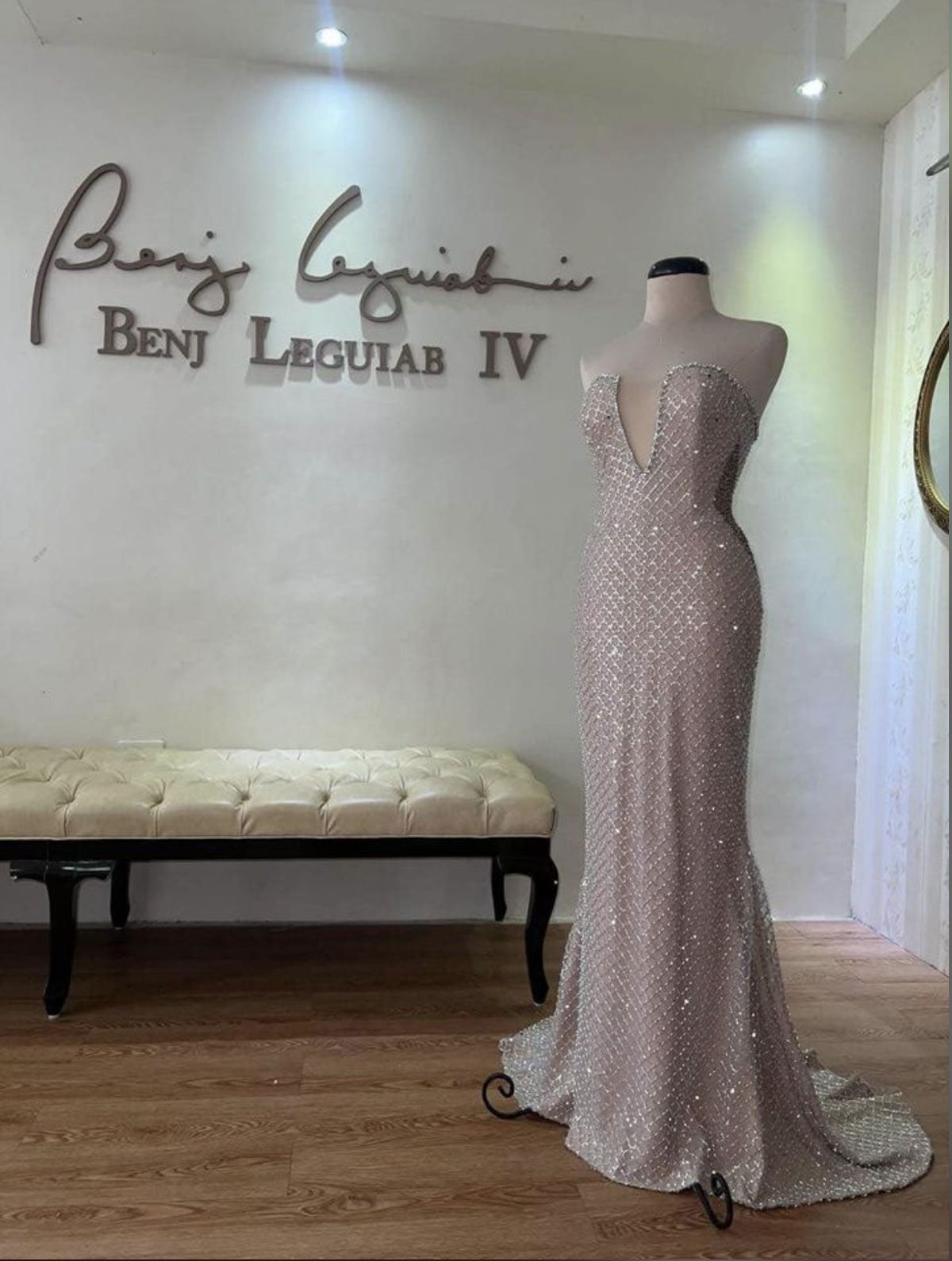 Queenly | Buy and sell prom, pageant, and formal dresses