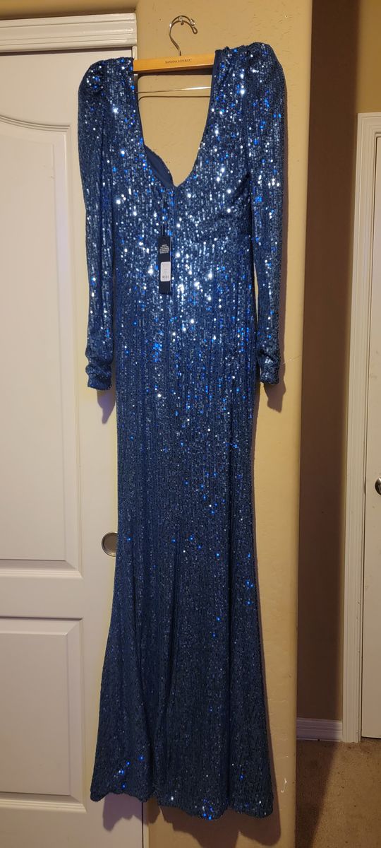 Size 10 Long Sleeve Blue Side Slit Dress on Queenly