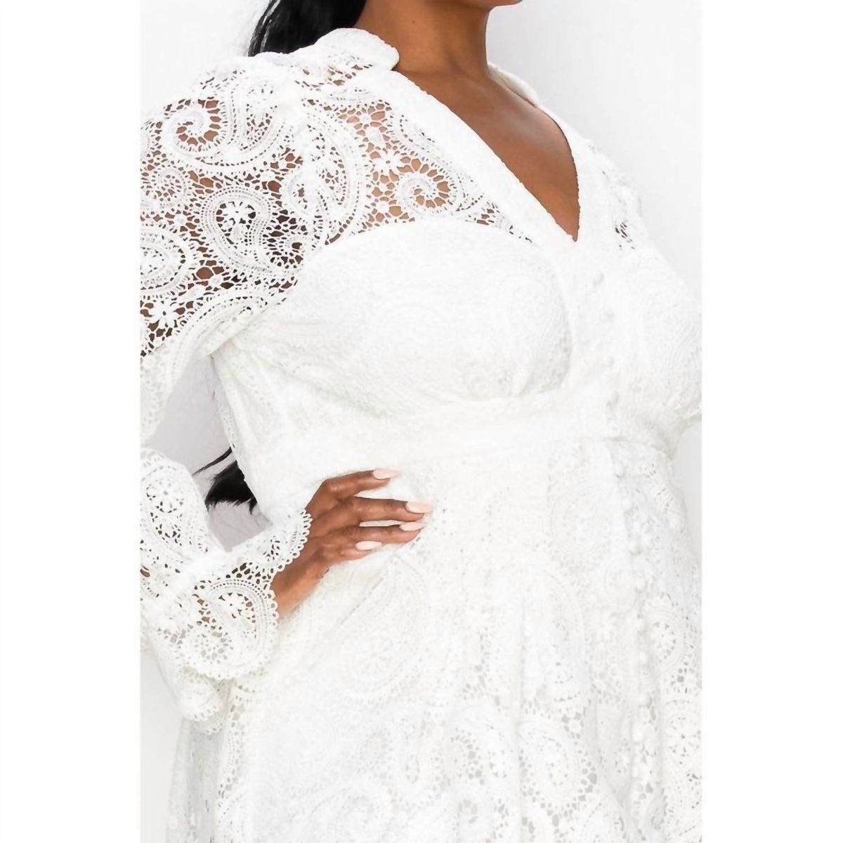 Style 1-3096384310-611 RoseVelvet Size XL Lace White Cocktail Dress on Queenly