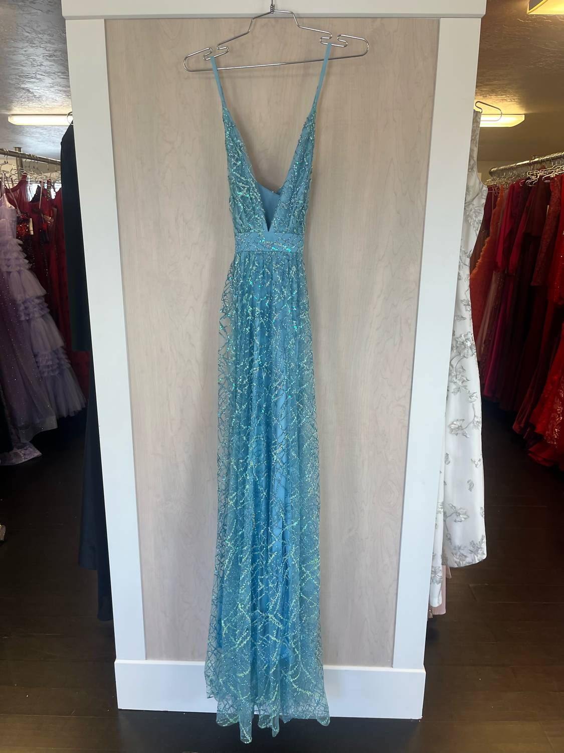 Queenly | Buy and sell prom, pageant, and formal dresses