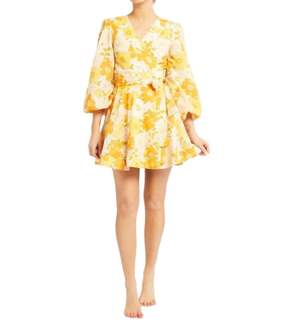 Style 1-3746104174-74 MILLE Size S Floral Yellow Cocktail Dress on Queenly