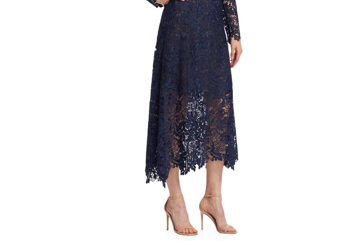 Style 1-3820214463-3710 Oscar de la Renta Size 8 Pageant Lace Navy Blue Floor Length Maxi on Queenly