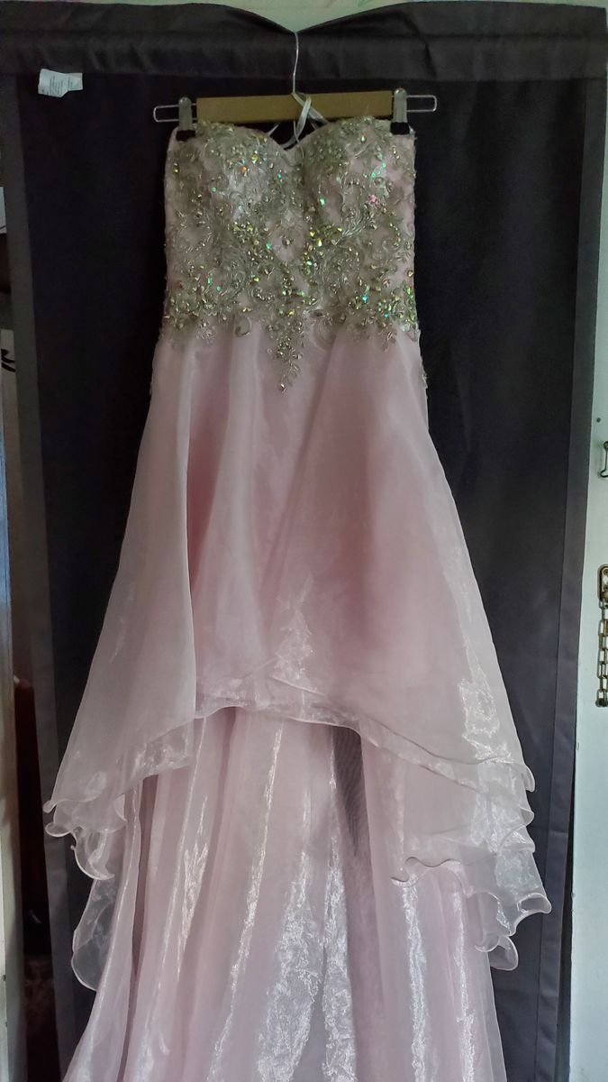 Tony Bowls Size 2 Prom Pink Ball Gown on Queenly