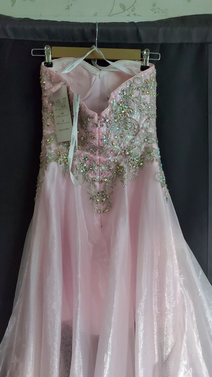 Tony Bowls Size 2 Prom Pink Ball Gown on Queenly